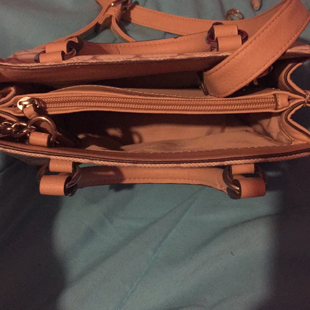 Purse - Picture 2 of 6
